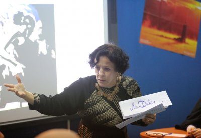 الجامعة الخليجية تبدأ دورتي اللغة الفرنسية والأسبانية