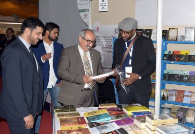 سفير الإمارات بتونس يشيد بالمشاركة المميزة لمشروع"كلمة" في تونس الدولي الكتاب