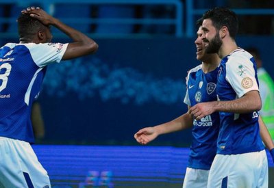 الهلال يتوج بطلاً للدوري السعودي في "محيط الرعب"