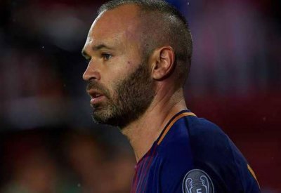 برشلونة يستقر على "ابنه السابق" بديلا لإنييستا