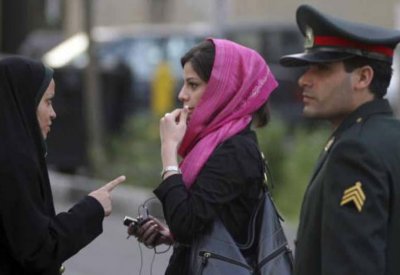 نواب إيرانيون ينتقدون حملة قمع نشطاء ومسؤولي البيئة