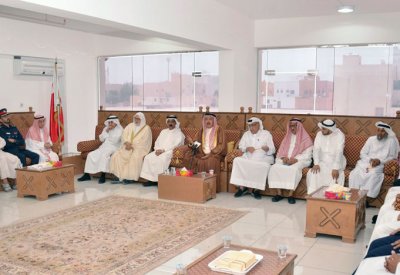 محافظ المحرق: حب سمو رئيس الوزراء للمحرق يتجلى بوضوح من خلال مجلس سموه  الإسبوعي