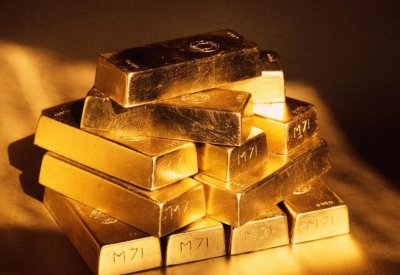 الذهب متماسك قرب أدنى مستوى في 5 أسابيع
