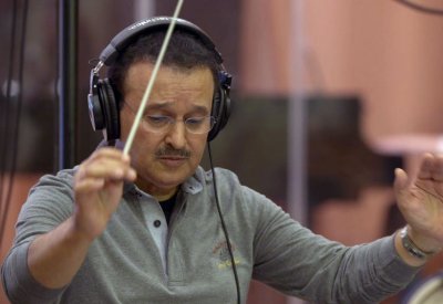 "اللؤلؤة".. البوم جديد للمؤلف الموسيقى وحيد الخان