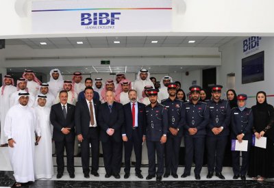 طلبة الماجستير بالأكاديمية الملكية للشرطة يزورون معهد BIBF