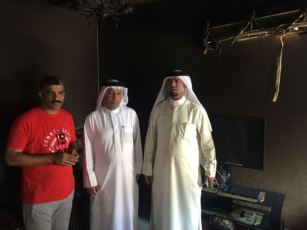 العضو البلدي يعاين حريق بيت منطقة اللوزي