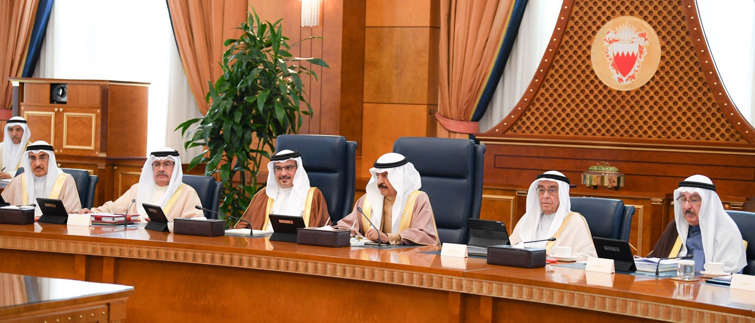 سمو رئيس الوزراء يوجه: مواصلة عمليات التنقيب والاستكشاف لزيادة إنتاج النفط والغاز
