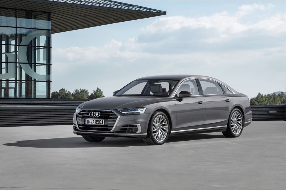 اختيار Audi A8 سيارة العالم الفاخرة 2018