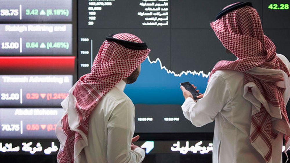 سوق السعودية تتخطى 8 آلاف نقطة لأول مرة منذ 2015