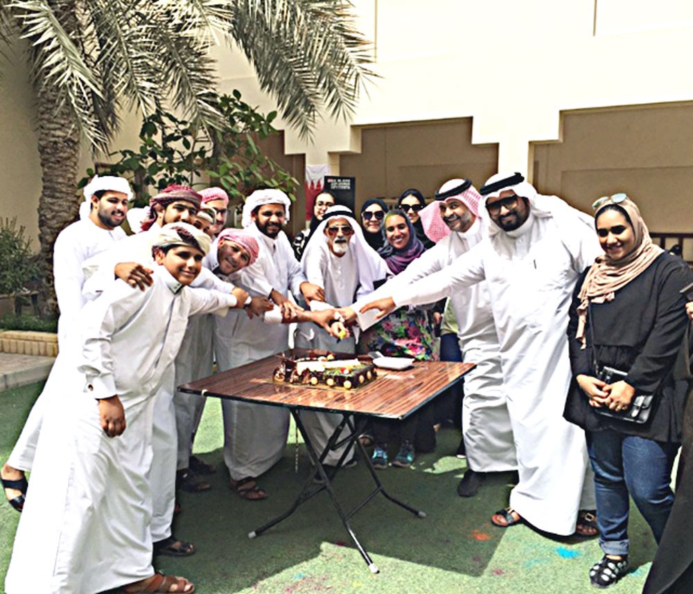 إحنا أهلكم برنامج ترفيهي للأطفال مجهولين الهوية