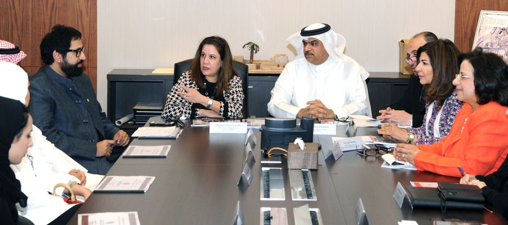 وكيل الأشغال يبحث مع الصندوق الكويتي للتنمية عدداً من المشاريع