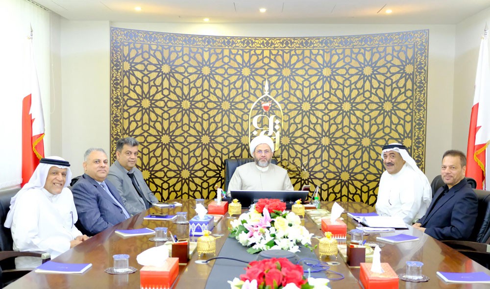آل عصفور يبحث مع وفد من أهالي المنامة مشاريع الأوقاف في العاصمة