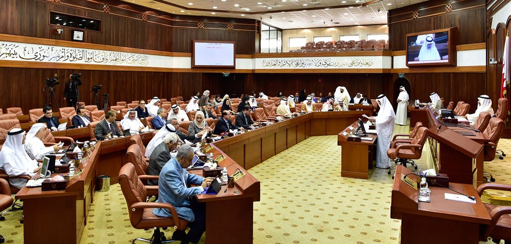 "الشورى" يناقش مرسوم "الاتصالات" واتفاقيتي الخدمات الجوية بين مملكة البحرين وماليزيا وتسليم المجرمين مع روسيا