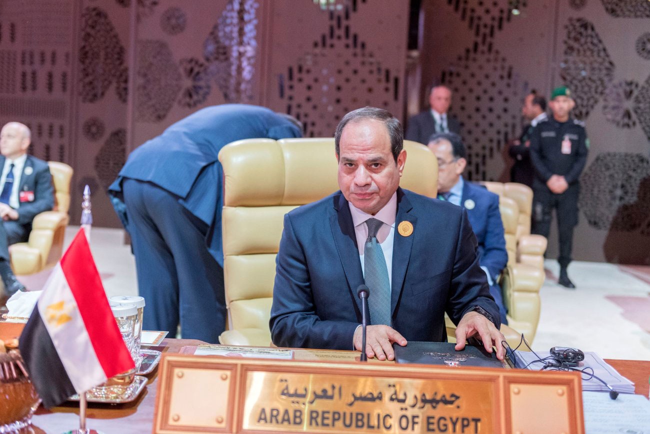 السيسي: مصر لن تقبل بقيام عناصر يمنية بقصف السعودية