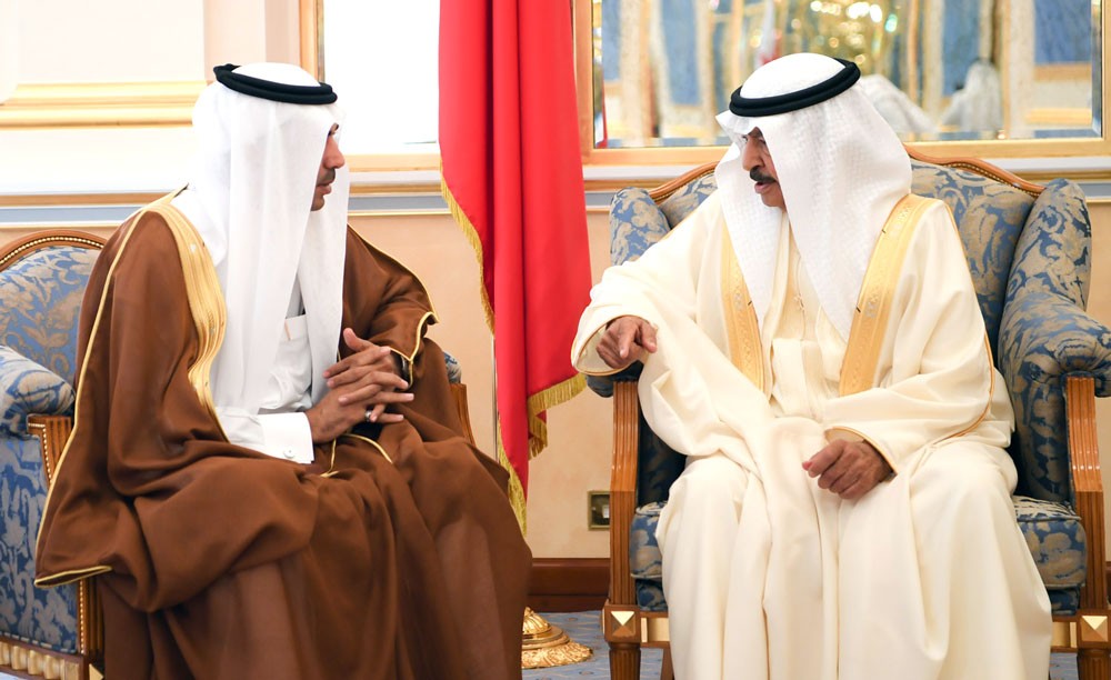 سمو رئيس الوزراء ينوه بالتنوع والثراء الفكري والانتاج الغزير الذي تتسم به الصحافة السعودية
