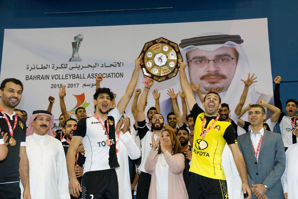 علي بن محمد: الأهلي استحق بطولة دوري الطائرة بجدارة واستحقاق