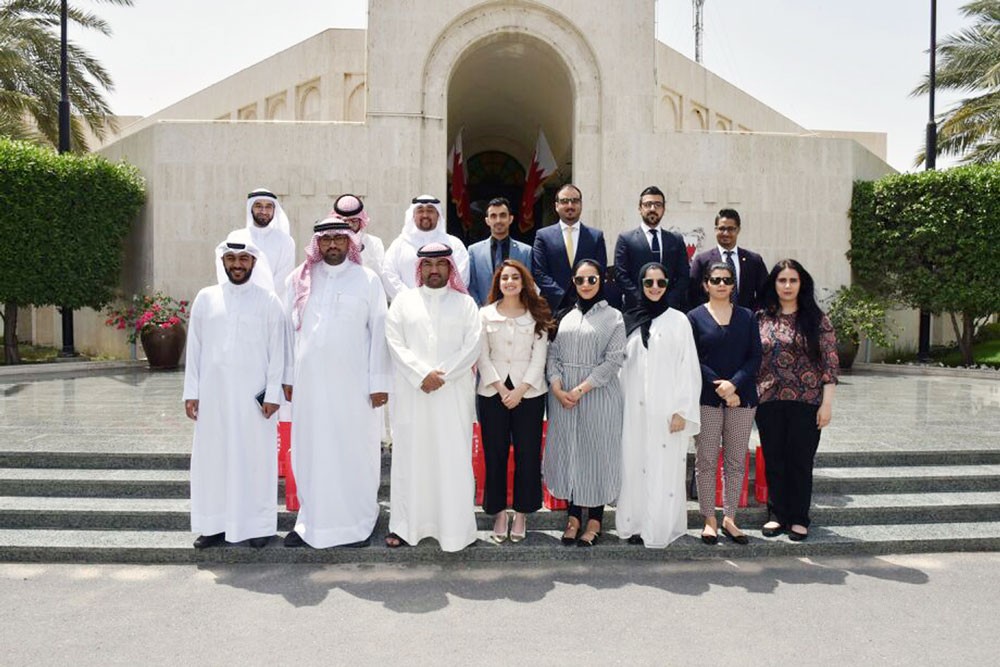رئيس مجلس النواب يلتقي منتسبي برنامج النائب الأول لتنمية الكوادر الوطنية 