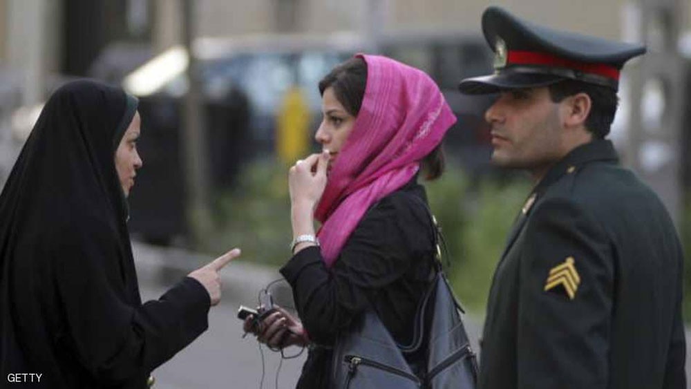 نواب إيرانيون ينتقدون حملة قمع نشطاء ومسؤولي البيئة