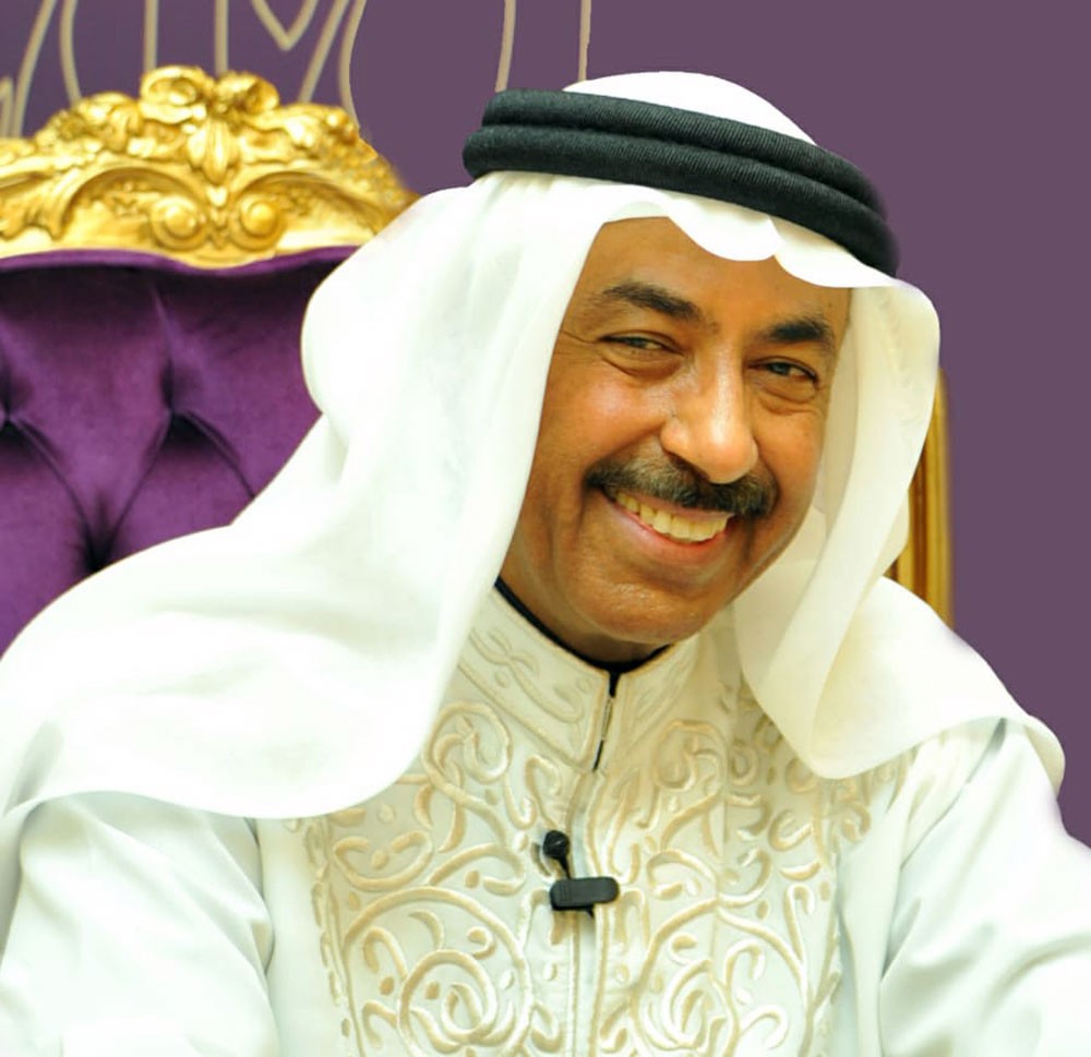 منح علي عبدالله خليفة جائزة الشارقة الدولية للتراث الثقافي 