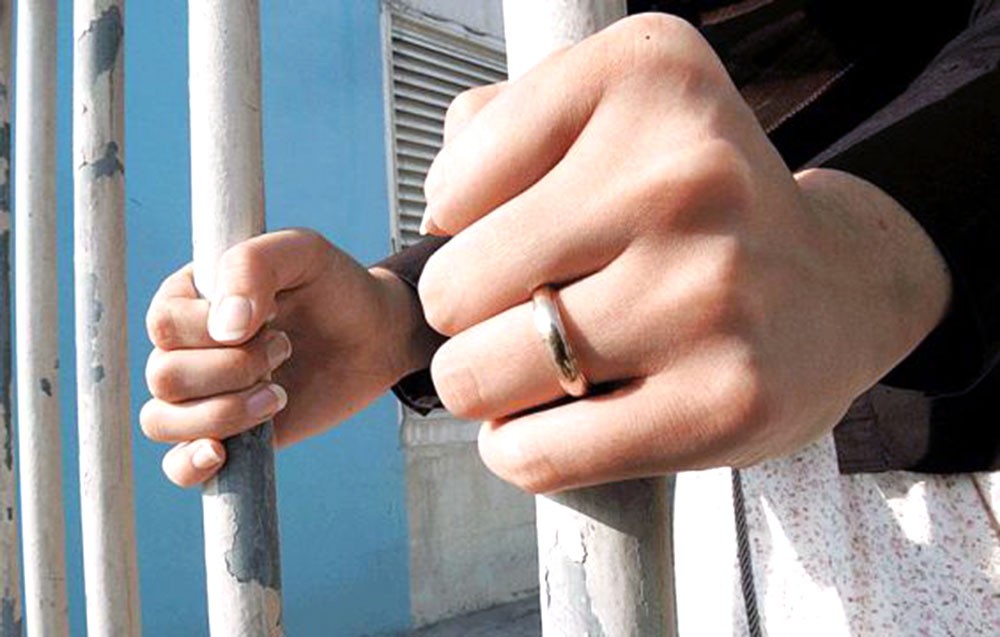 الحبس 6 أشهر لطالبة جامعية تسببت بوفاة شابة