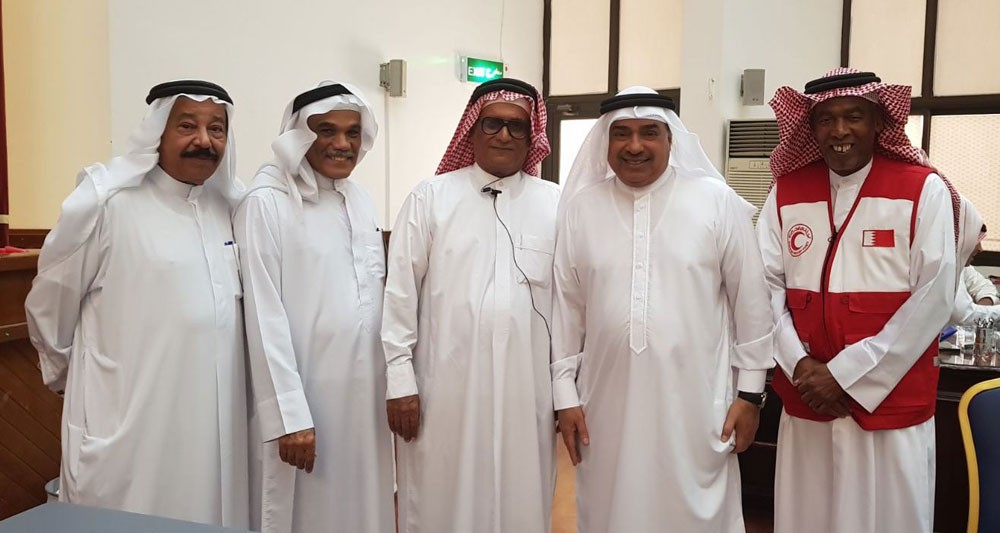 الهلال الأحمر البحريني يواصل توزيع مساعدات شهر رمضان على المستحقين