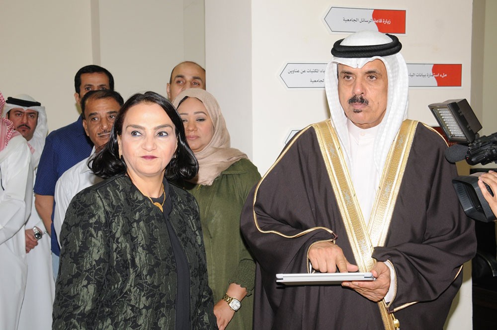 وزير التربية يدشن مكتبة الوزارة الإلكترونية للرسائل الجامعية