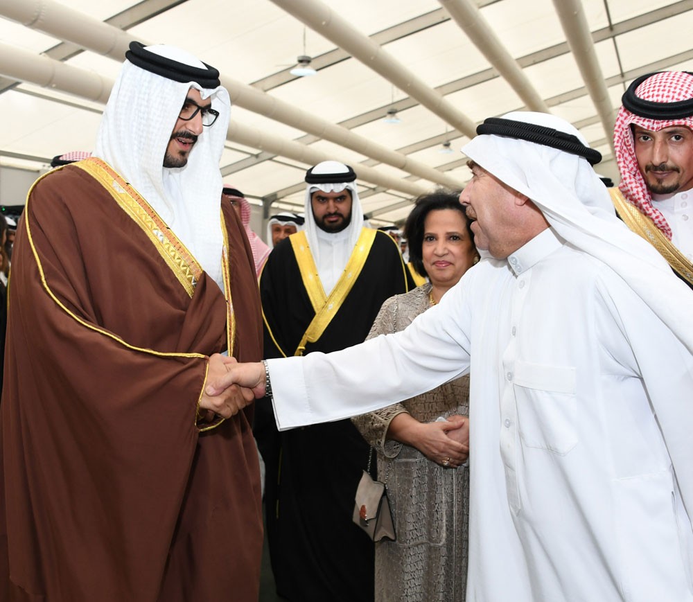 سمو الشيخ عيسى بن سلمان يفتتح مهرجان التراث 