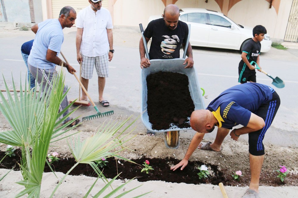 "المرخ الخيرية" تحيي يوم الأرض