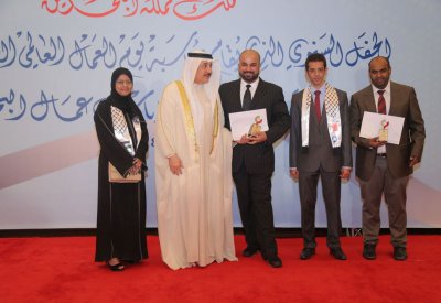 وزير "العمل" يكرم العمال المتميزين والمتفوقين