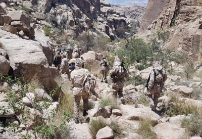 مقتل خبيري صواريخ إيراني ولبناني بغارة للتحالف في صعدة