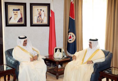 وزير الداخلية يستقبل سفير البحرين الجديد لدى الإمارات 