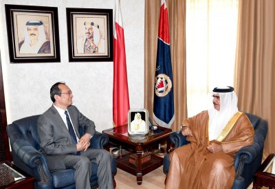 وزير الداخلية يستقبل السفير الصيني الجديد