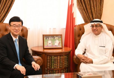 مستشار جلالة الملك لشؤون الاعلام يستقبل السفير الياباني الجديد	