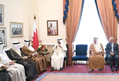 سمو نائب جلالة الملك يلتقي سمو رئيس الوزراء