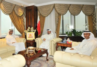 وزير المالية يجتمع مع سفير دولة الإمارات العربية المتحدة لدى المملكة	