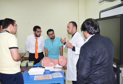 ختام ورشة "التعامل مع الحالات الطبية العاجلة في غرفة الطوارئ" بجامعة الخليج العربي	
