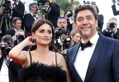 بينيلوبي كروز وزوجها يفتتحان مهرجان كان السينمائي الـ71