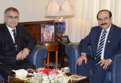 الوزير ميرزا يستعرض مع سفير تركيا ابرز مشاريع الوزارة ومجالات التعاون