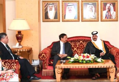 الشيخ خليفة بن راشد يستقبل المبعوث الخاص لرئيس الفلبين