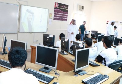 "جائزة ناصر بن حمد العالمية" تزور المدارس والجامعات للتعريف بأهدافها