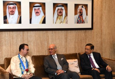 وزير شؤون مجلس الوزراء يستقبل وزير خارجية الفلبين