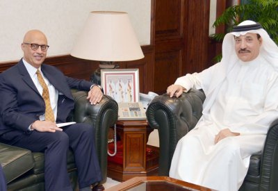 وزير العمل والتنمية الاجتماعية يطلع على آخر مستجدات مشروع لجنة أجندة الأعمال الوطنية البحرينية	