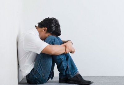 تحذير.. الاكتئاب يضعف الذاكرة ويؤدي للخرف المبكر