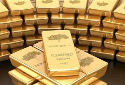 الذهب يرتفع مع تراجع الدولار عن ذروته في 2018
