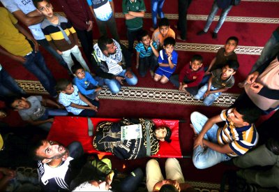 غزة تلملم جثثها.. وواشنطن تعرقل طلباً أممياً للتحقيق