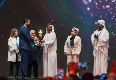 محمد بن راشد يكرم صناع الأمل في الوطن العربي