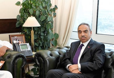 الوزير خلف يبحث مع النائب بومجيد وممثلي المجتمع المدني بأم الحصم المواضيع المتعلقة بالمنطقة