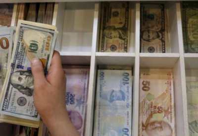 الليرة التركية تواصل النزيف 