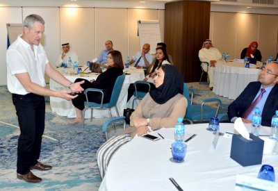 موظفو بنك البحرين الوطني يكملون ورش عمل تدريبية لتطوير مهاراتهم القيادية