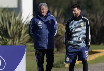 ميسي في تدريبات منتخب التانغو استعدادا للمونديال